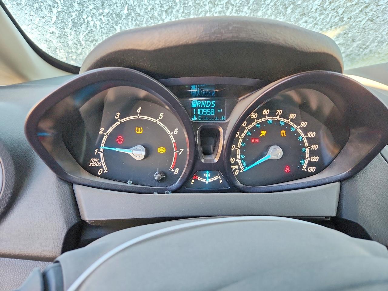 2015 FORD FIESTA S photo 9
