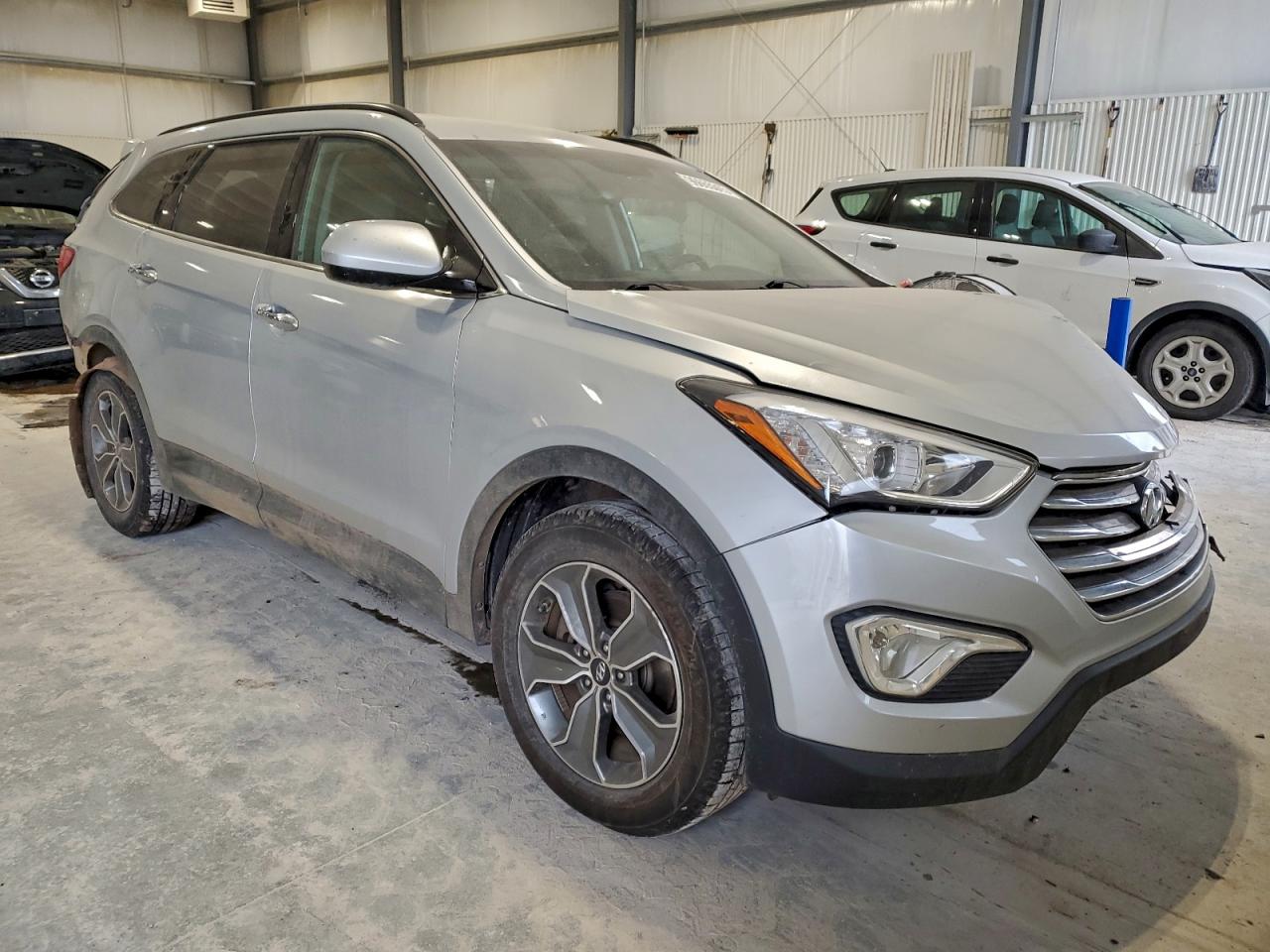 2016 HYUNDAI SANTA FE SE photo 4