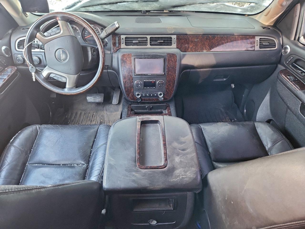 2012 GMC SIERRA K2500 DENALI photo 8