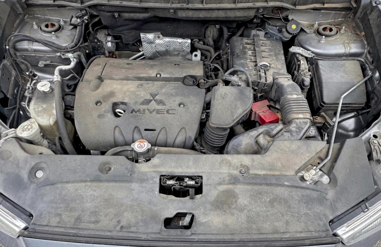 2015 MITSUBISHI OUTLANDER SPORT ES photo 7