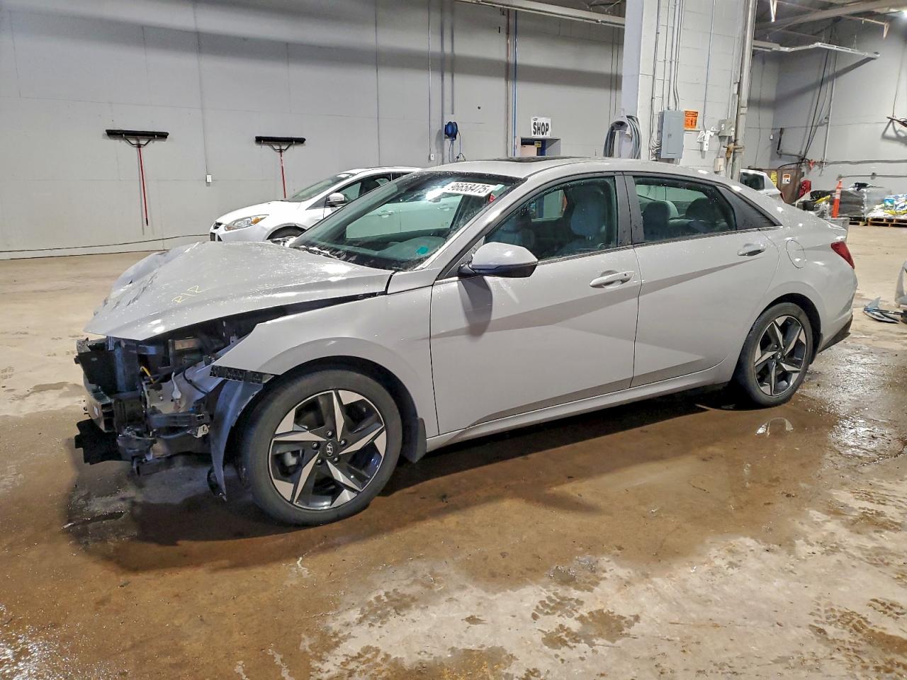2022 HYUNDAI ELANTRA