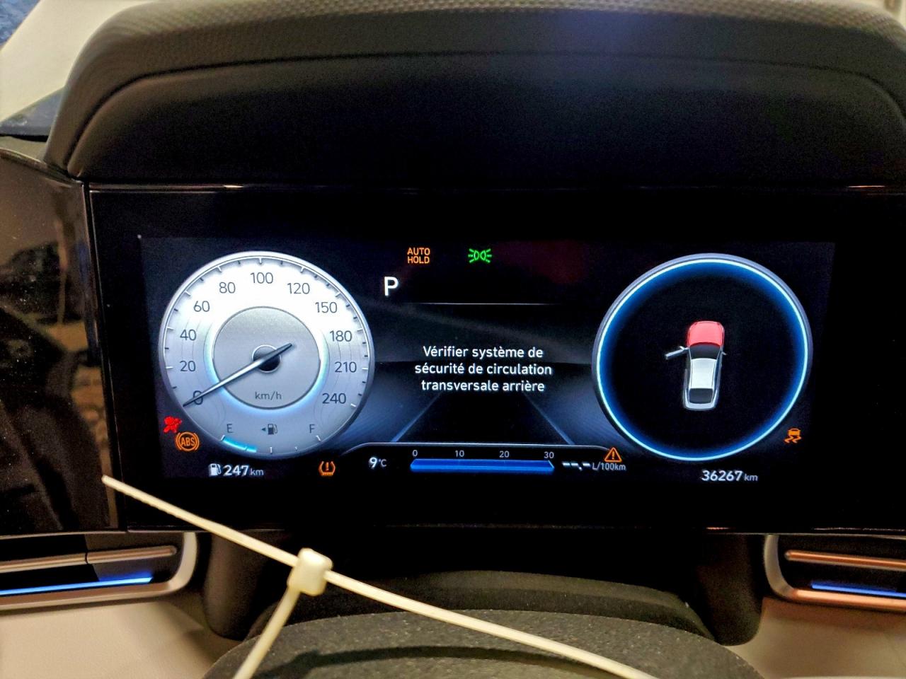2022 HYUNDAI ELANTRA SEL photo 9