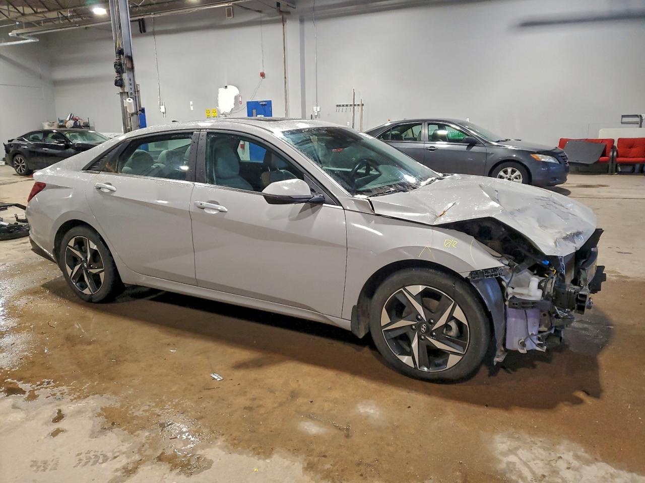 2022 HYUNDAI ELANTRA SEL photo 4