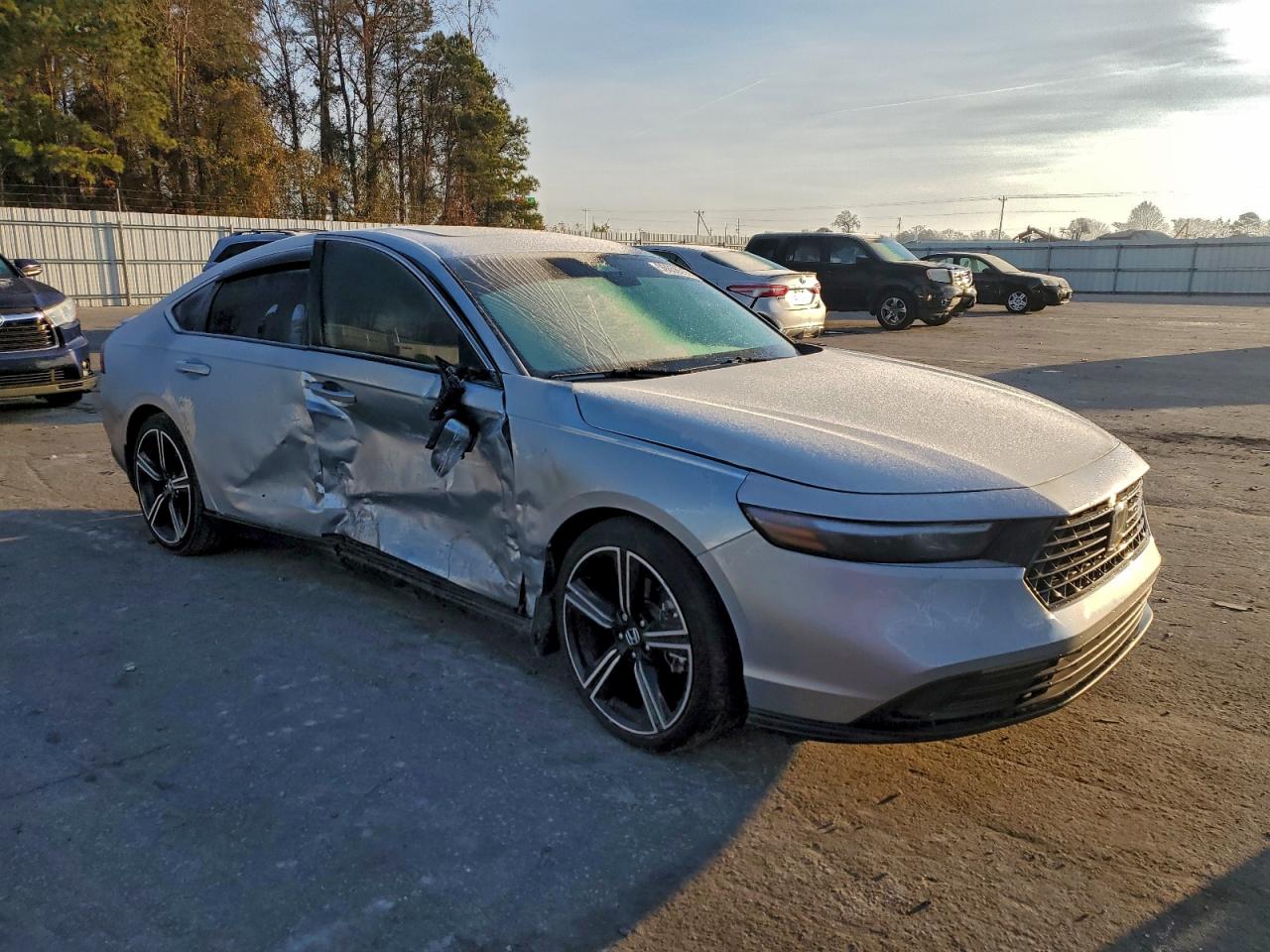 2025 HONDA ACCORD HYBRID SPORT photo 4