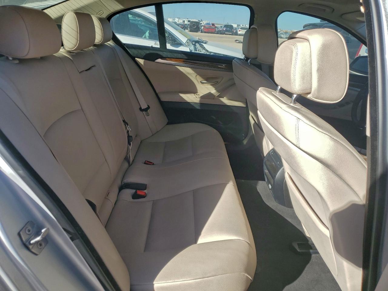 2013 BMW 528 XI photo 10