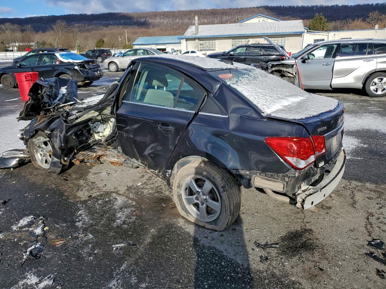 2016 CHEVROLET CRUZE LIMITED LT photo 2
