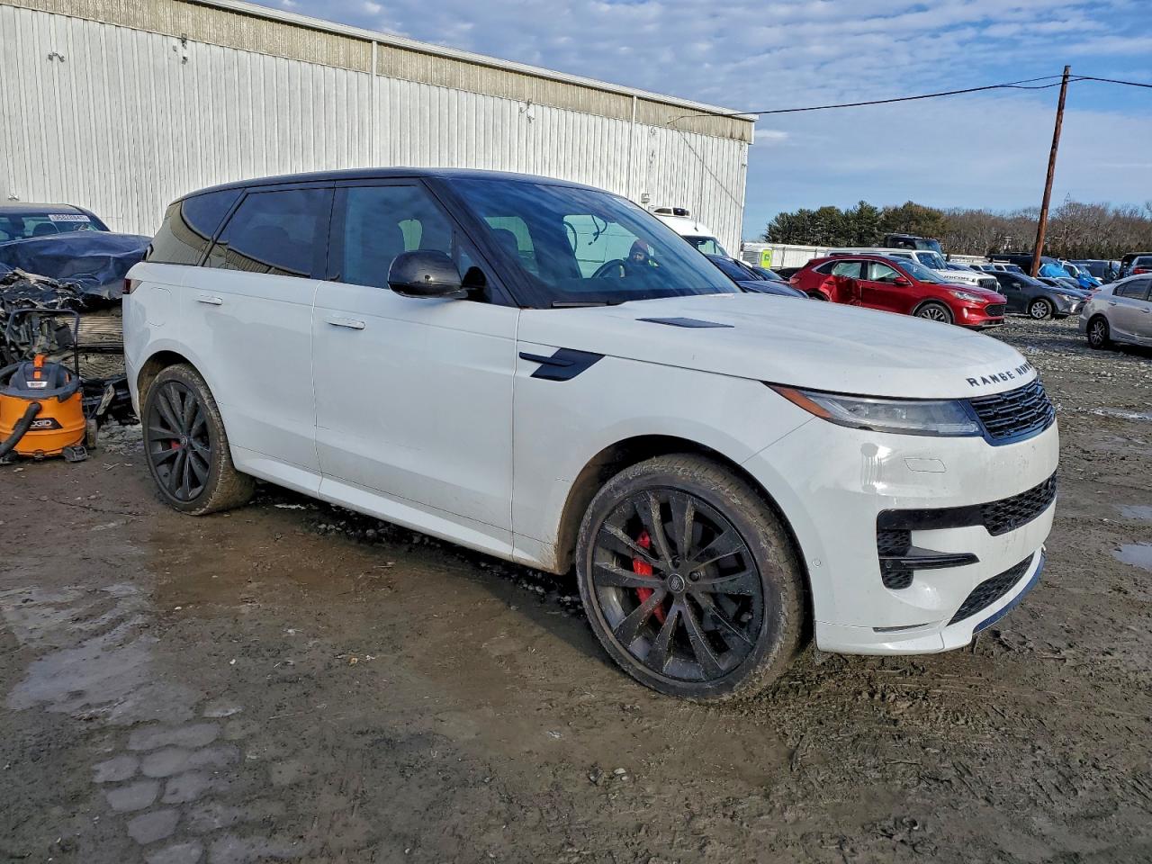 2024 LAND ROVER RANGE ROVER SPORT DYNAMIC SE photo 4