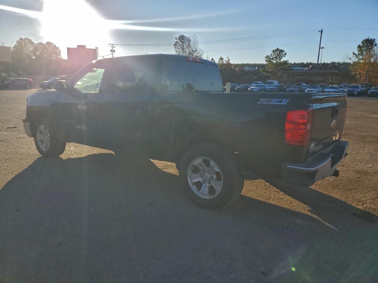 2014 CHEVROLET SILVERADO K1500 LT photo 2