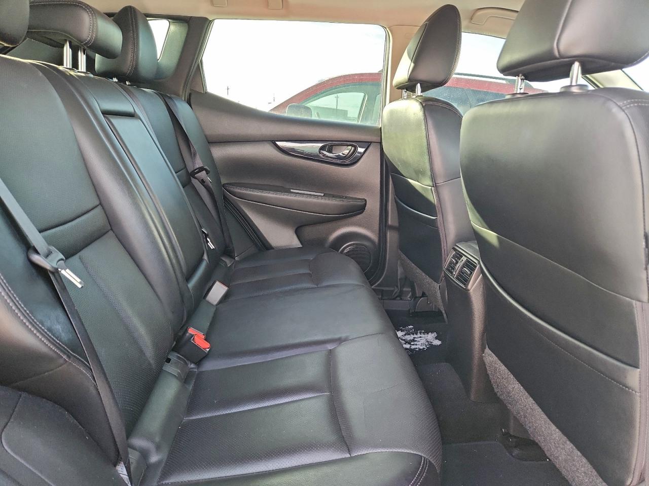 2018 NISSAN ROGUE SPORT S photo 11
