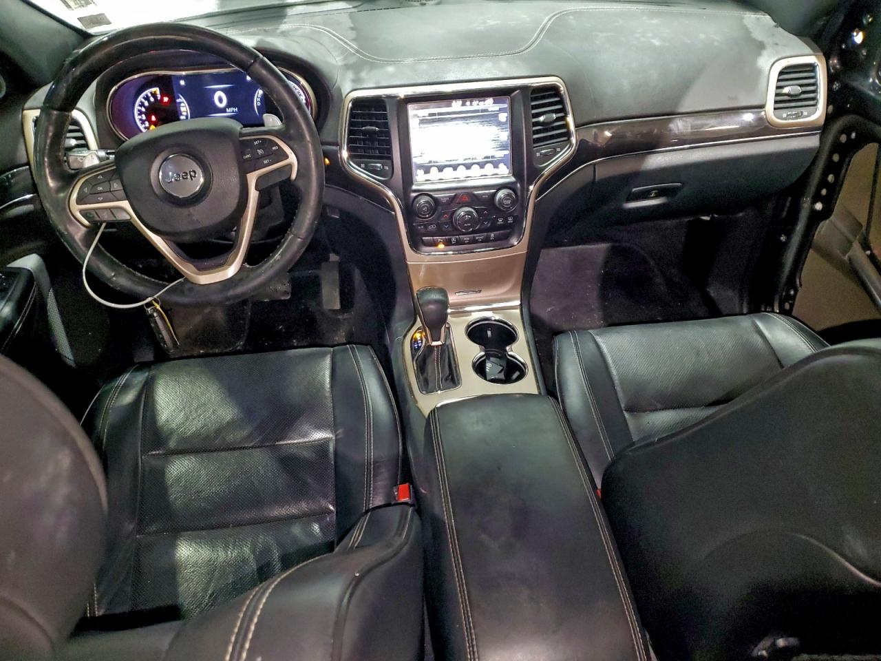 2016 JEEP GRAND CHEROKEE OVERLAND photo 8