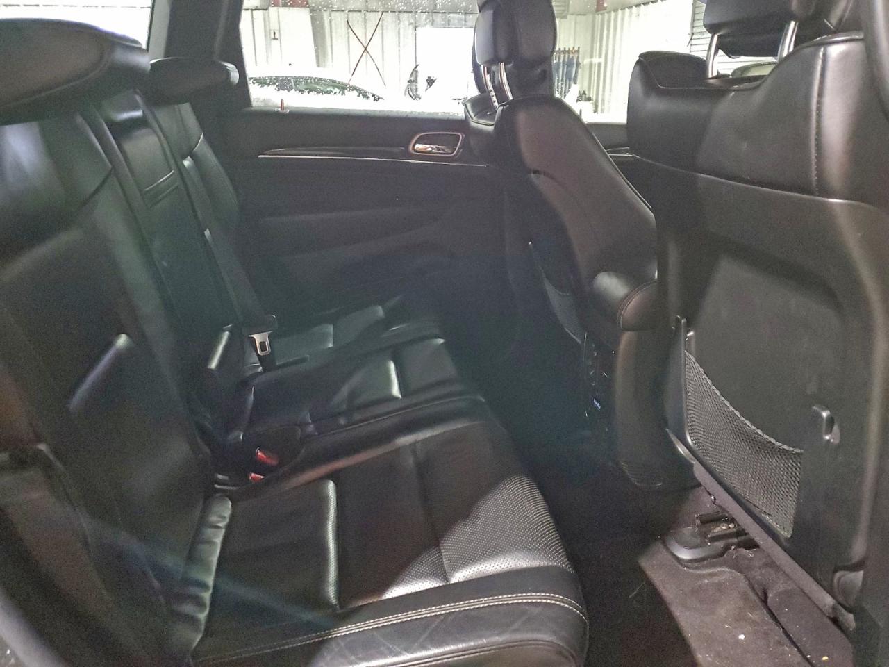 2016 JEEP GRAND CHEROKEE OVERLAND photo 11