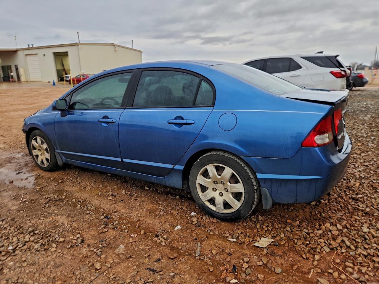 2011 HONDA CIVIC LX photo 2