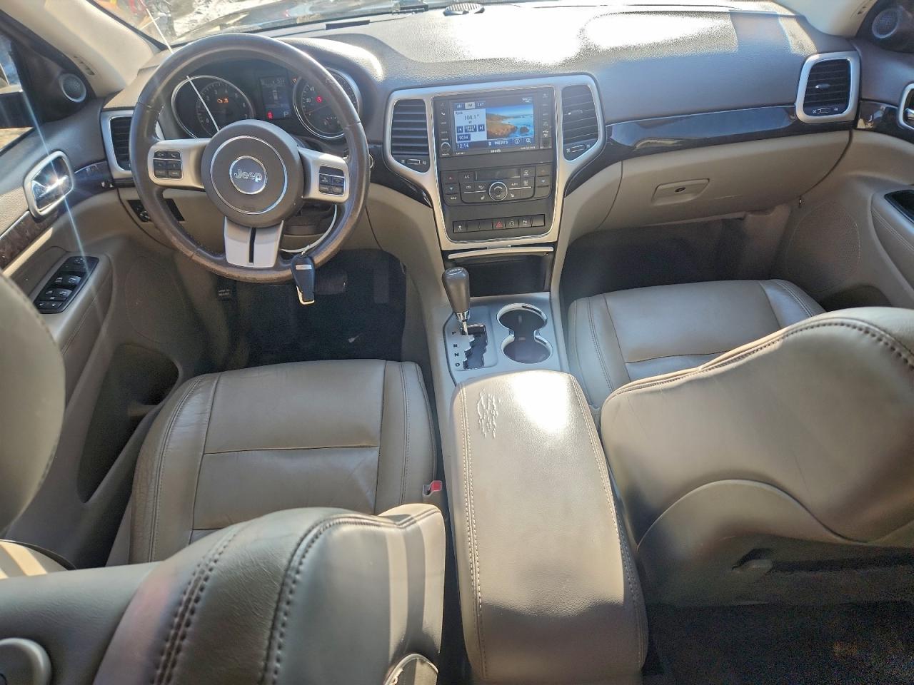 2012 JEEP GRAND CHEROKEE LAREDO photo 8