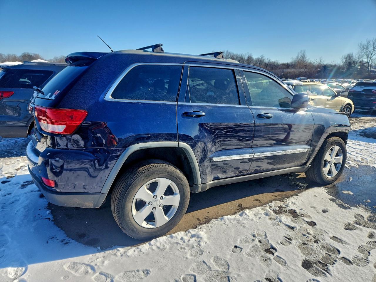 2012 JEEP GRAND CHEROKEE LAREDO photo 3