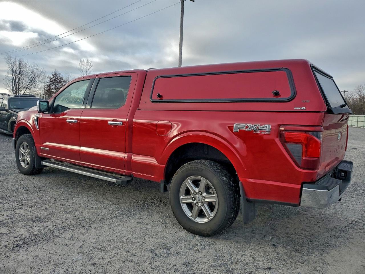 2024 FORD F150 XLT photo 2