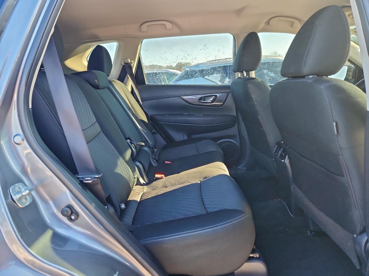 2018 NISSAN ROGUE S photo 11