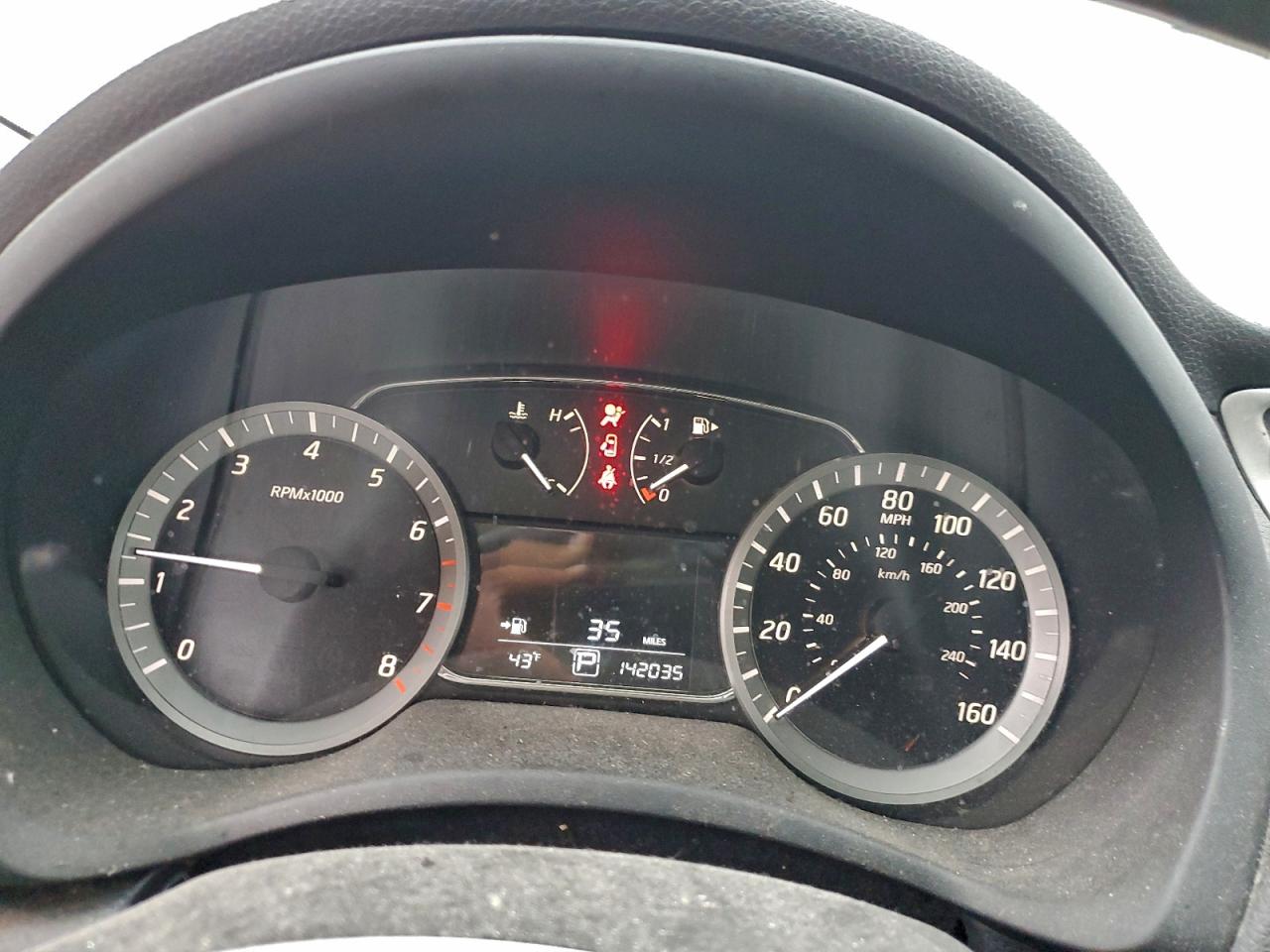 2015 NISSAN SENTRA S photo 9