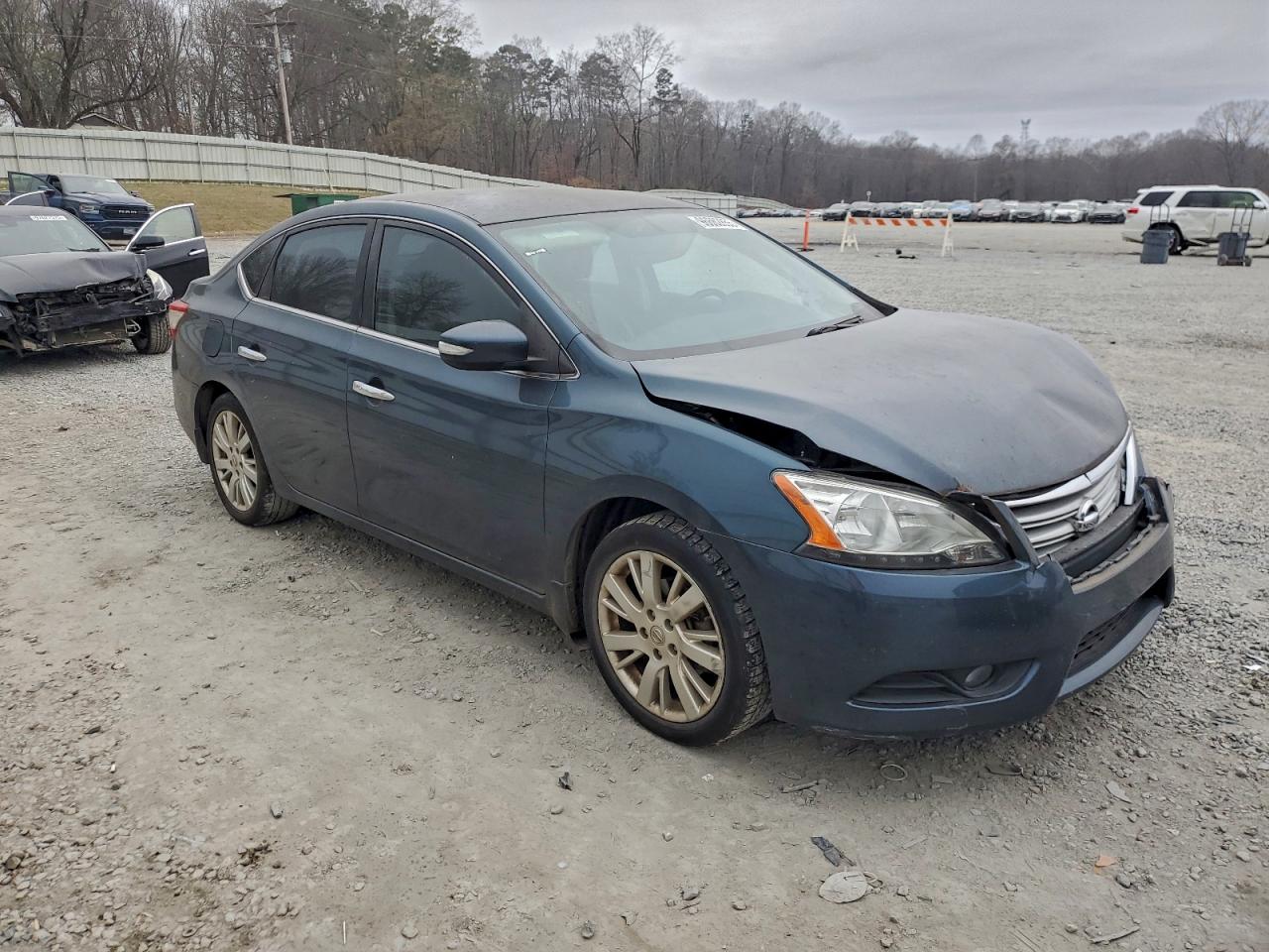 2015 NISSAN SENTRA S photo 4