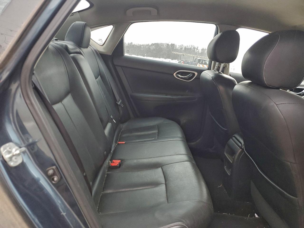 2015 NISSAN SENTRA S photo 10