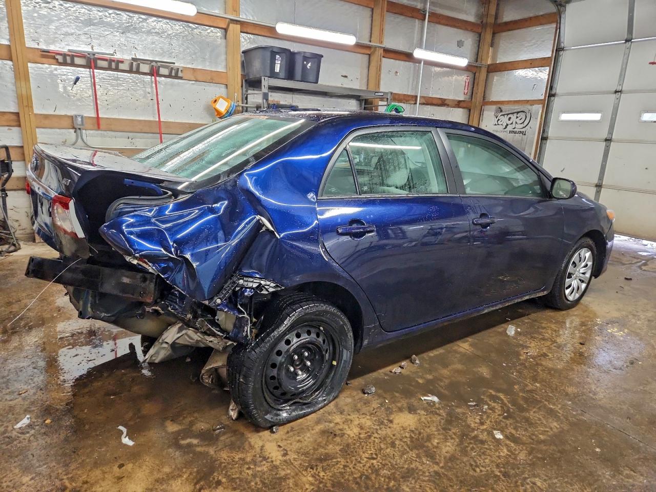 2012 TOYOTA COROLLA BASE photo 3
