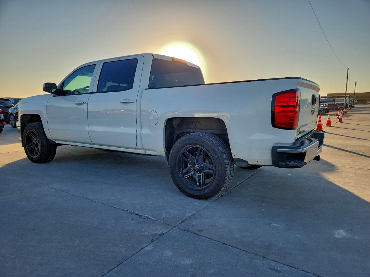 2014 CHEVROLET SILVERADO C1500 LT photo 2