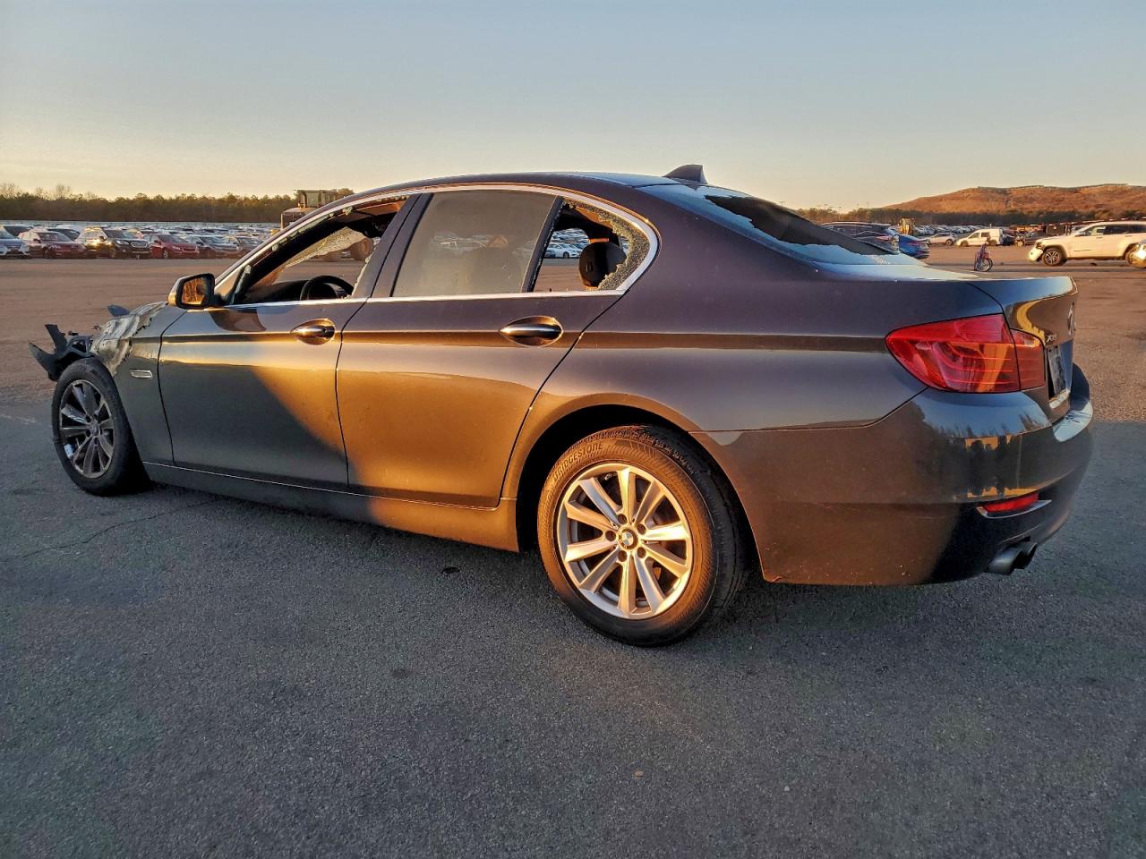 2016 BMW 528 XI photo 2