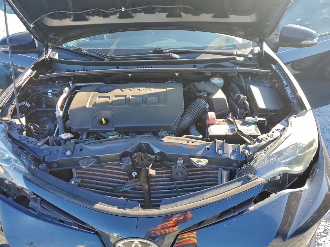 2019 TOYOTA COROLLA L photo 11