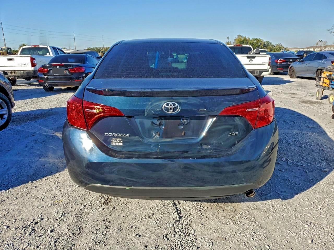 2019 TOYOTA COROLLA L photo 6