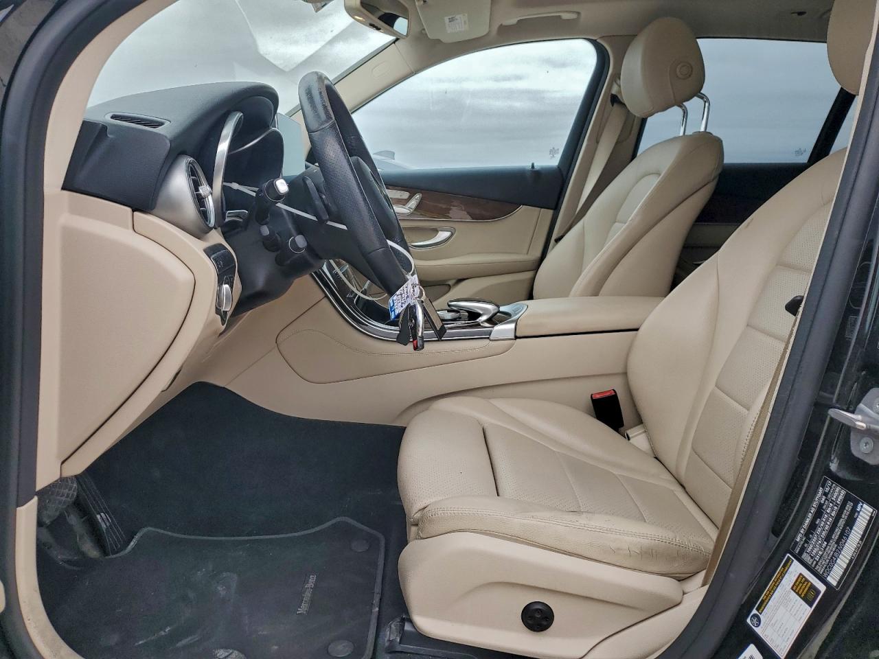 2018 MERCEDES-BENZ GLC 300 photo 7