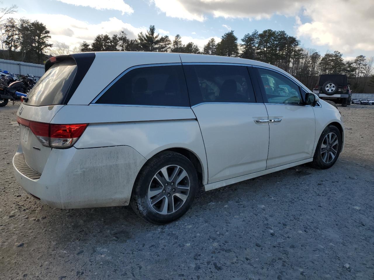 2014 HONDA ODYSSEY TOURING photo 3