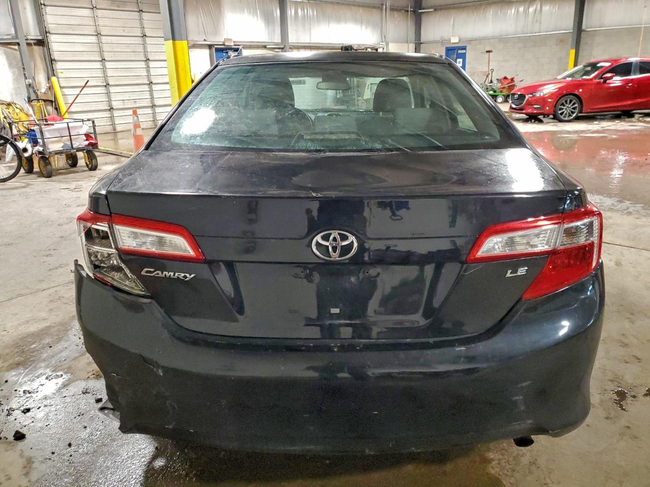 2013 TOYOTA CAMRY LE photo 6