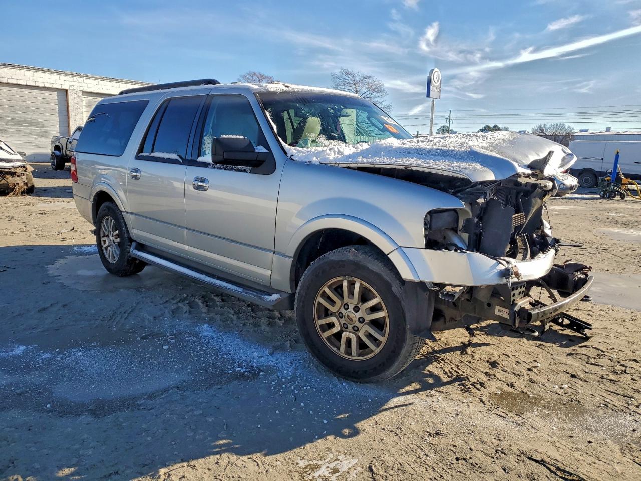 2011 FORD EXPEDITION EL XLT photo 4