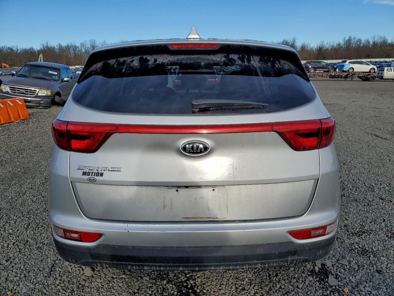 2017 KIA SPORTAGE LX photo 6