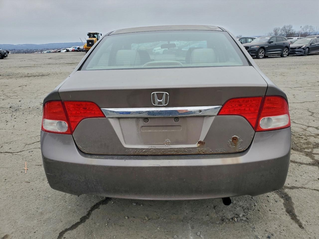 2010 HONDA CIVIC LX photo 6