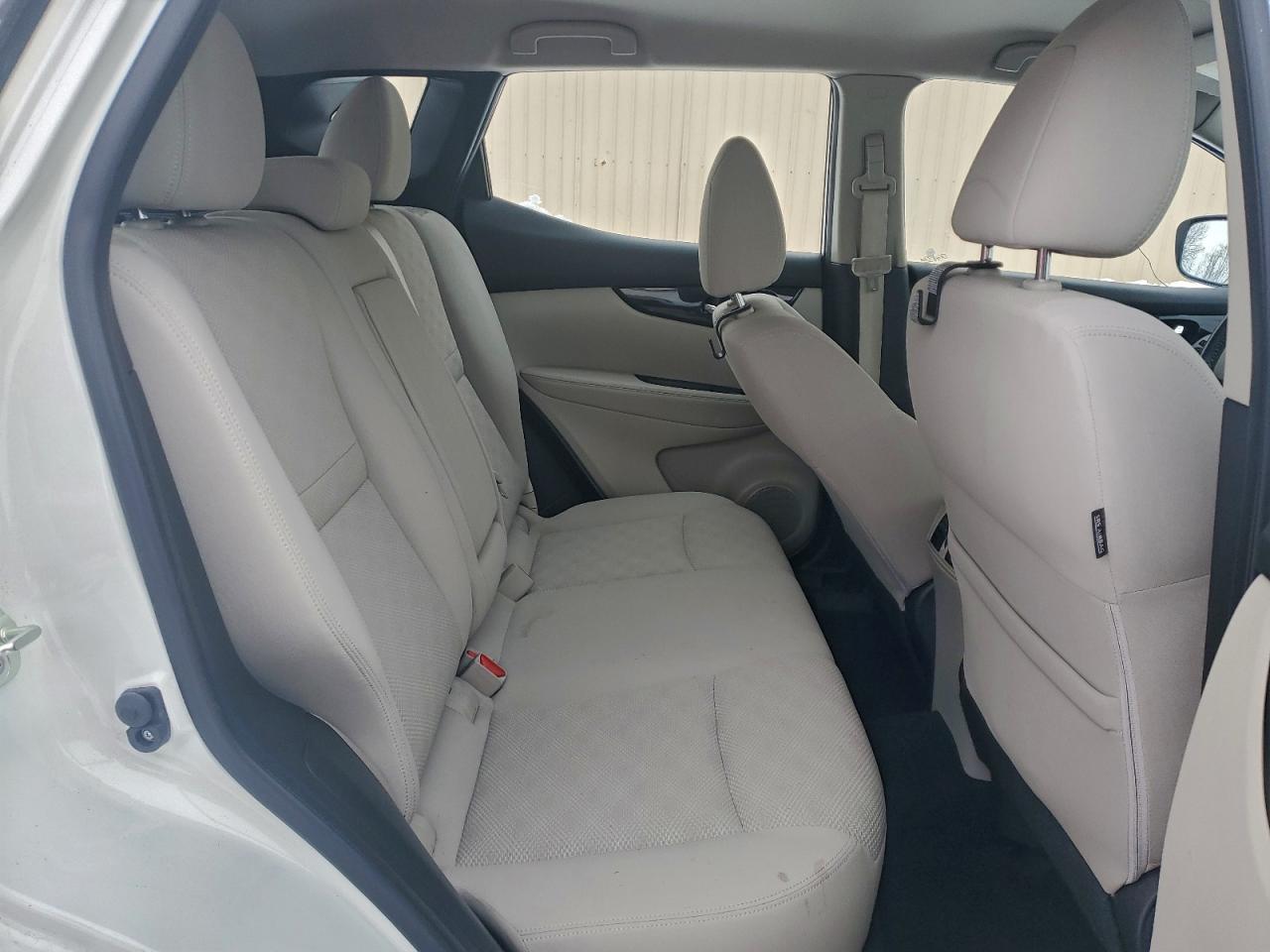 2018 NISSAN ROGUE SPORT S photo 11