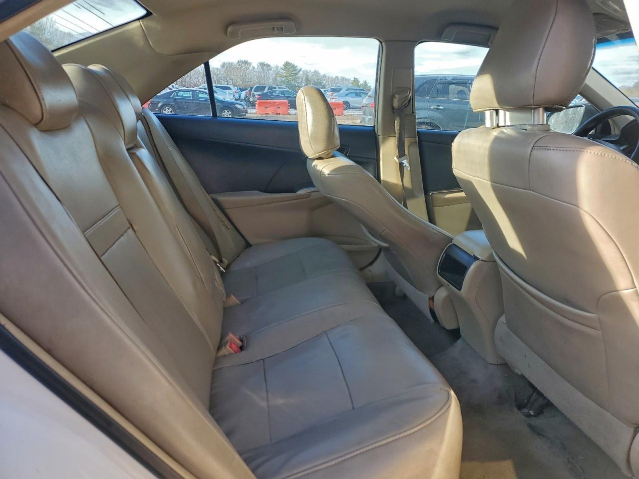 2013 TOYOTA CAMRY HYBRID photo 10