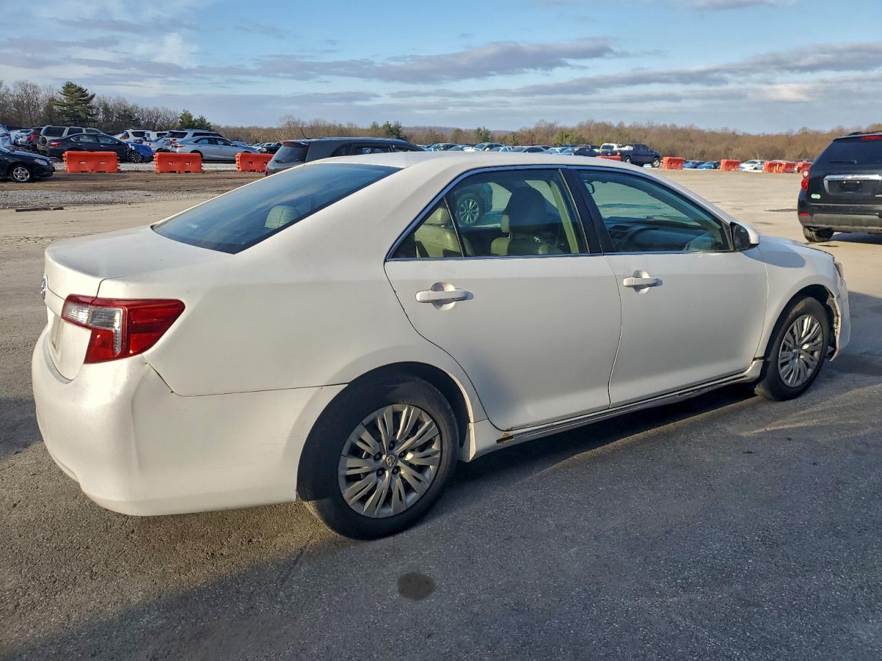 2013 TOYOTA CAMRY HYBRID photo 3