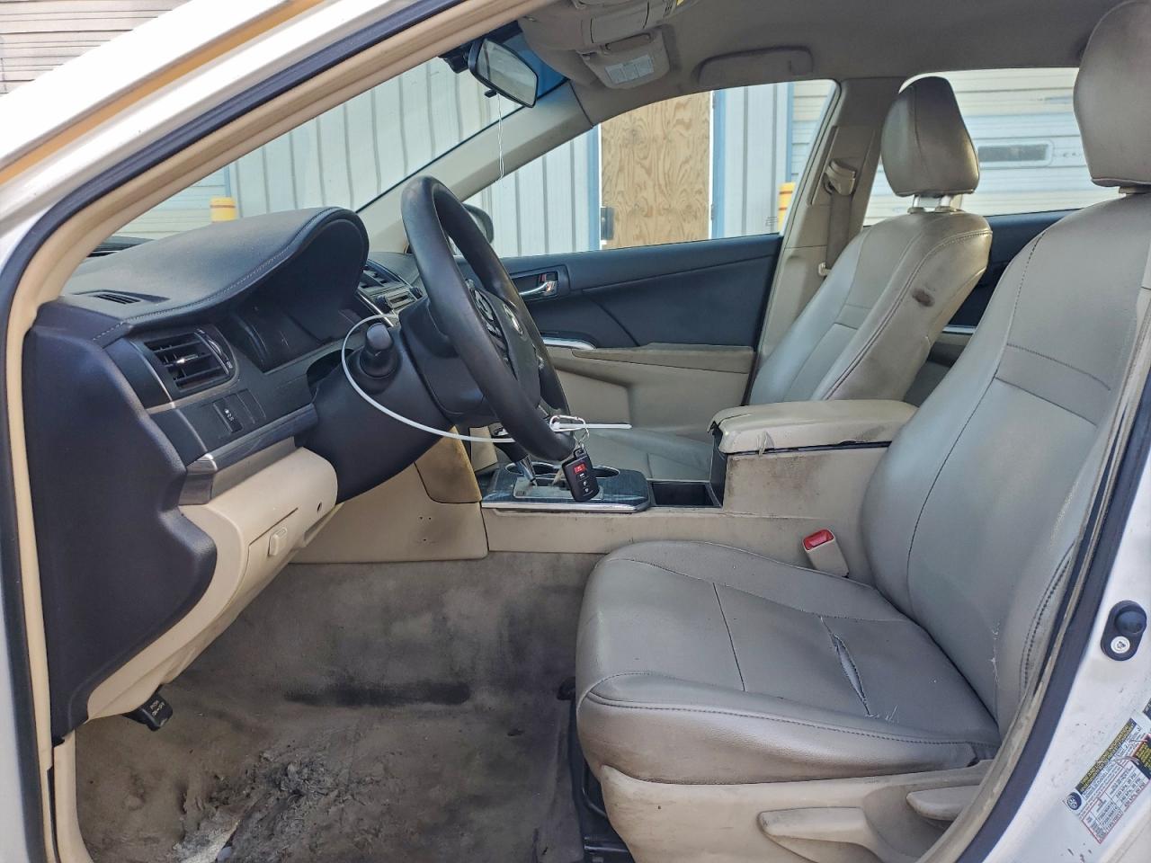 2013 TOYOTA CAMRY HYBRID photo 7