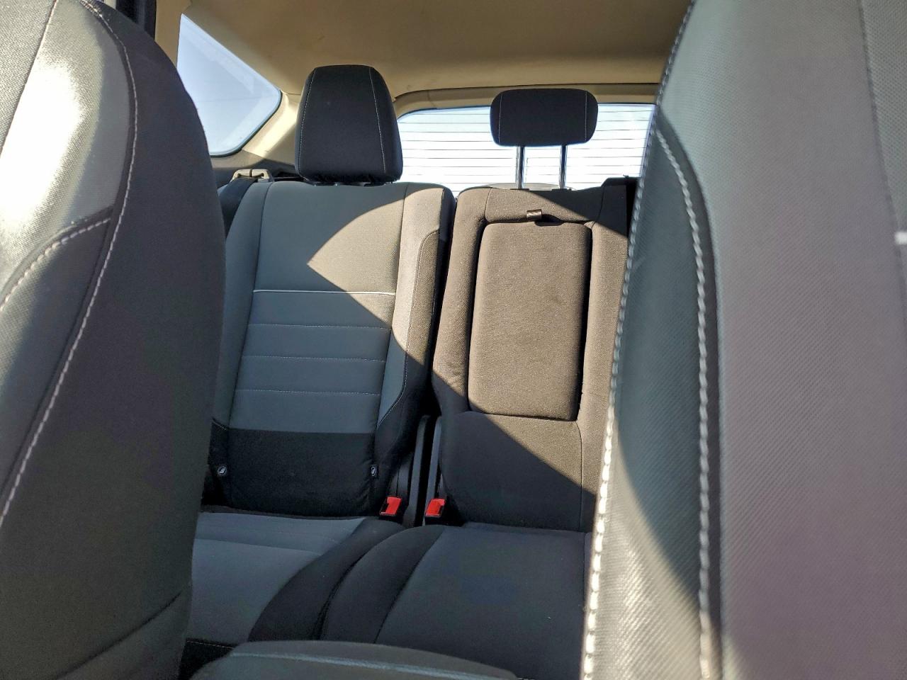 2015 FORD ESCAPE SE photo 10