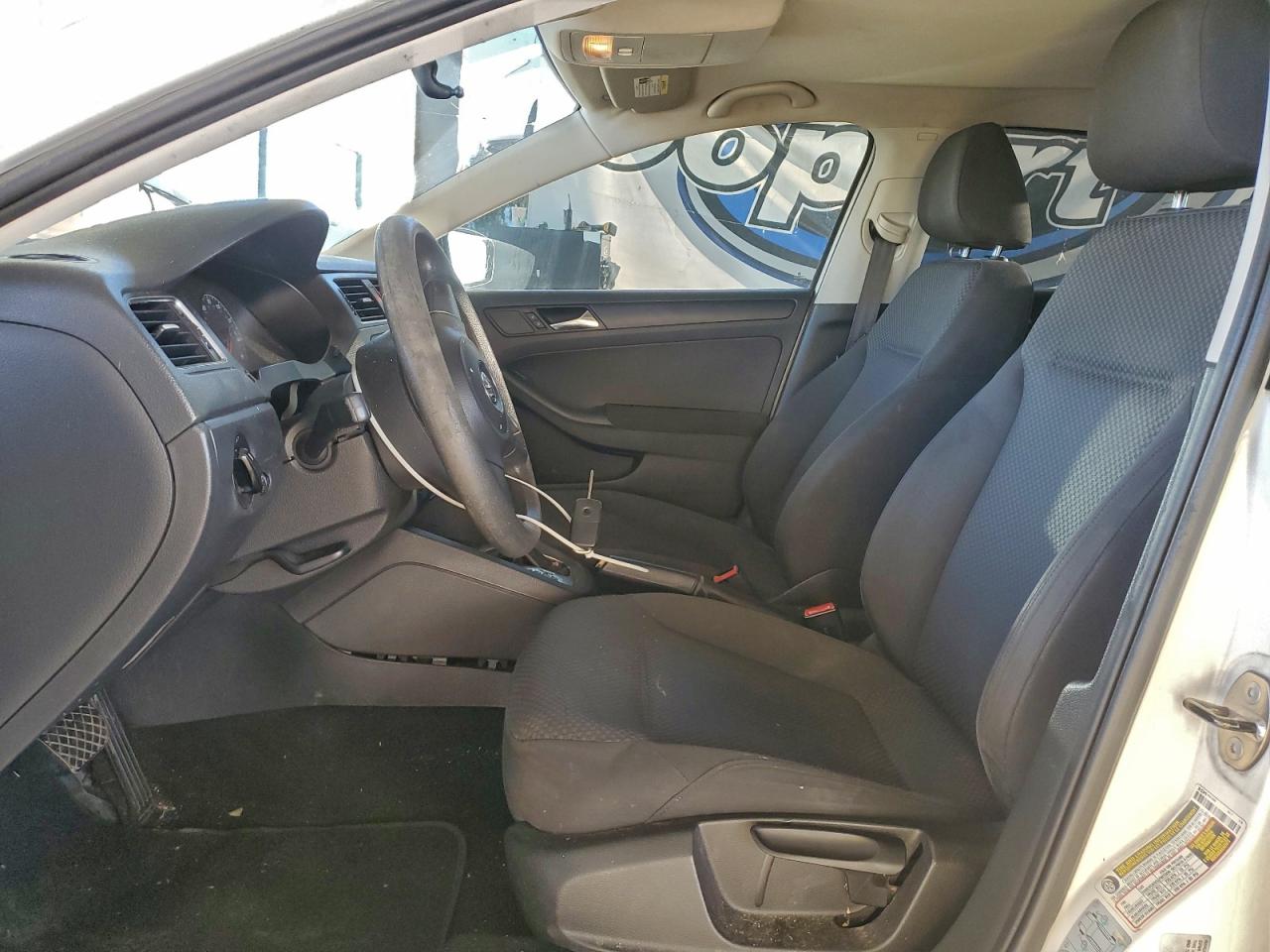 2011 VOLKSWAGEN JETTA BASE photo 7