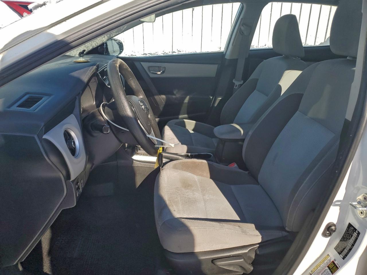 2017 TOYOTA COROLLA LE ECO photo 7