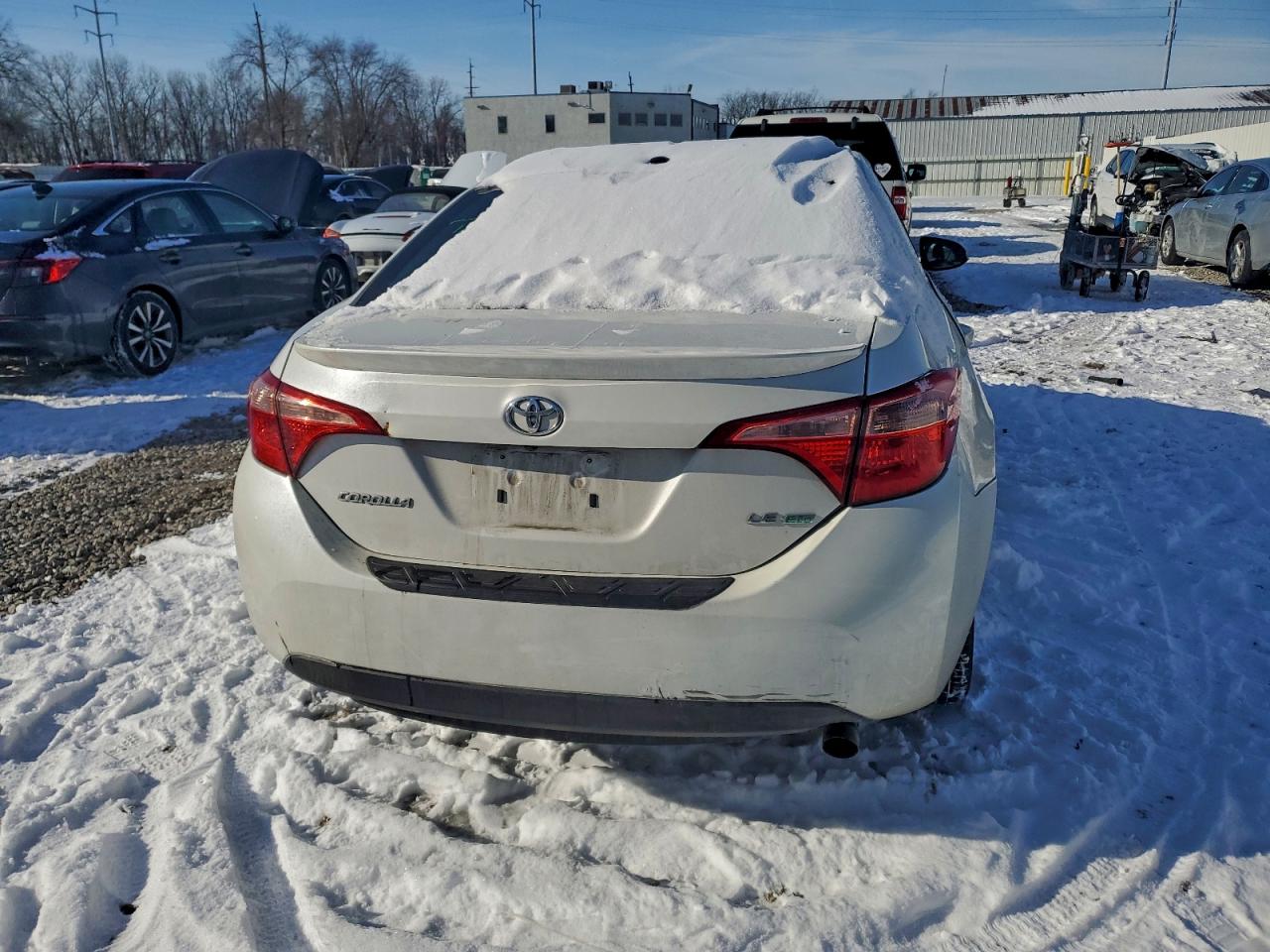 2017 TOYOTA COROLLA LE ECO photo 6