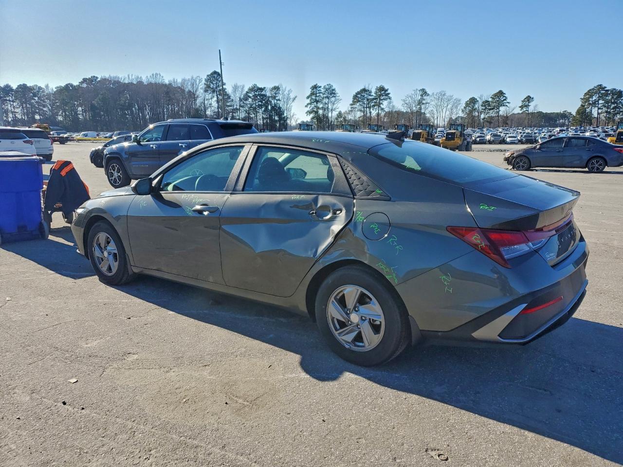 2025 HYUNDAI ELANTRA SE photo 2