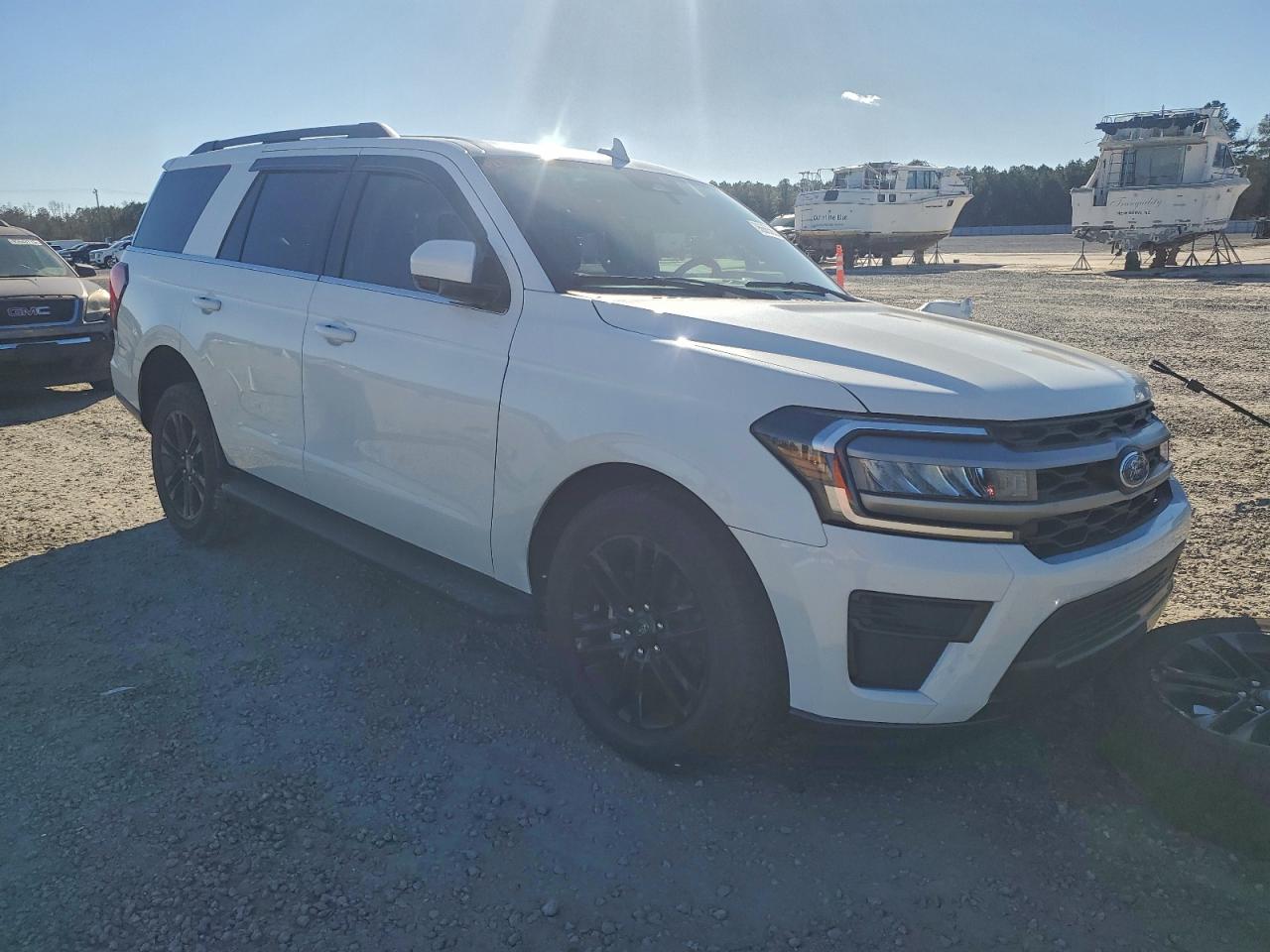 2024 FORD EXPEDITION XLT photo 4