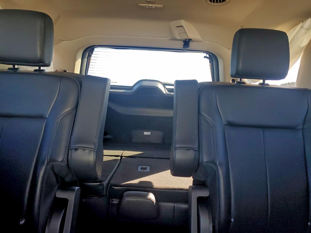 2024 FORD EXPEDITION XLT photo 10