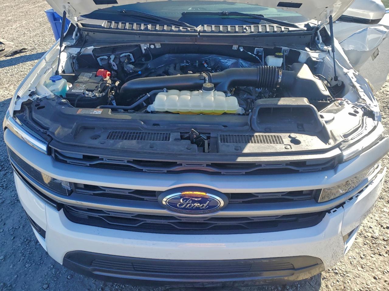 2024 FORD EXPEDITION XLT photo 12