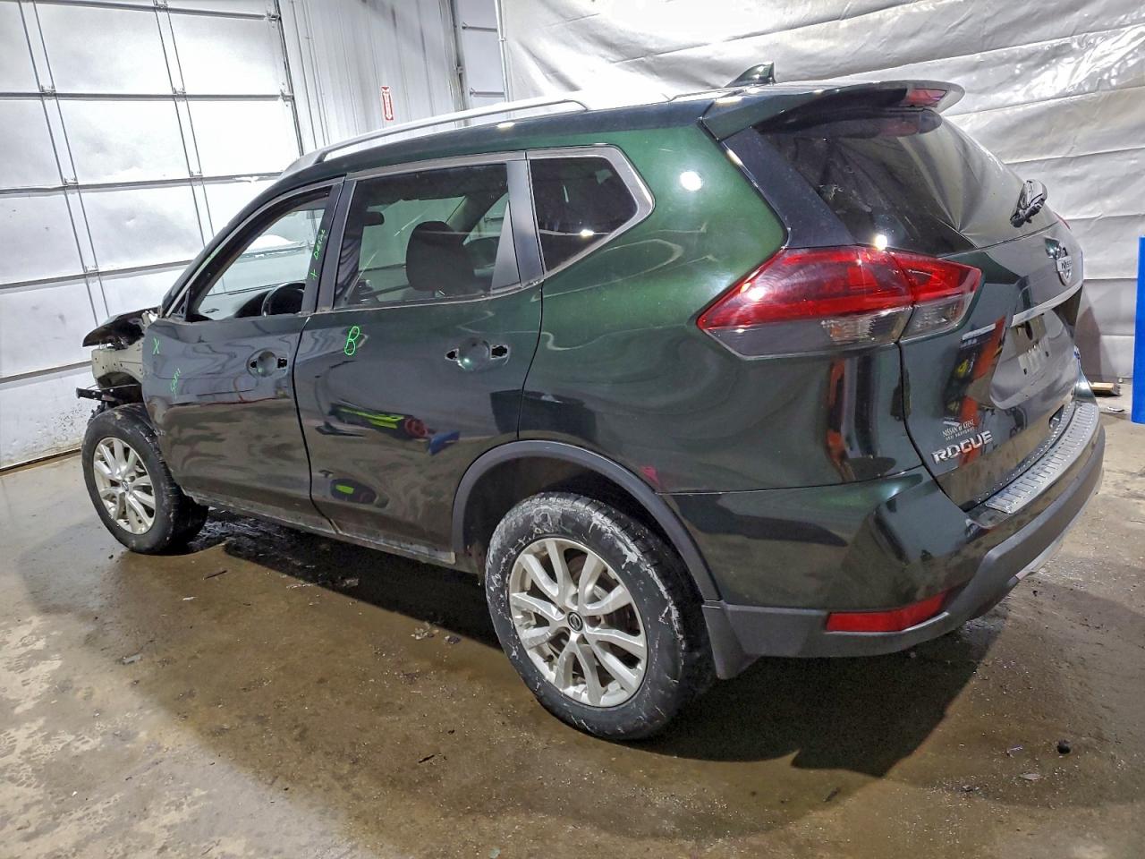 2018 NISSAN ROGUE S photo 2