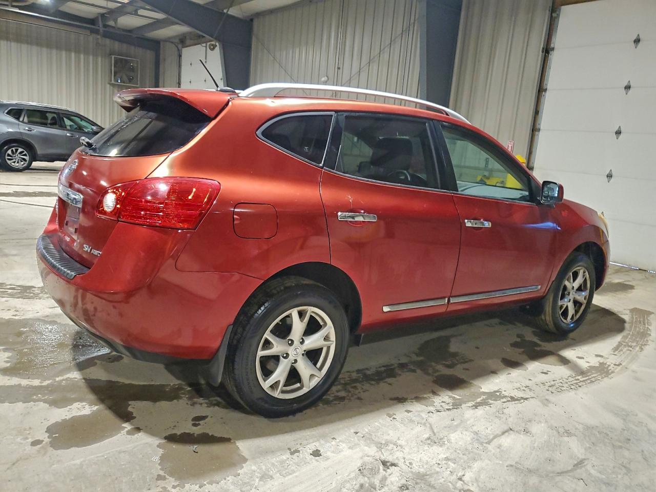 2011 NISSAN ROGUE S photo 3