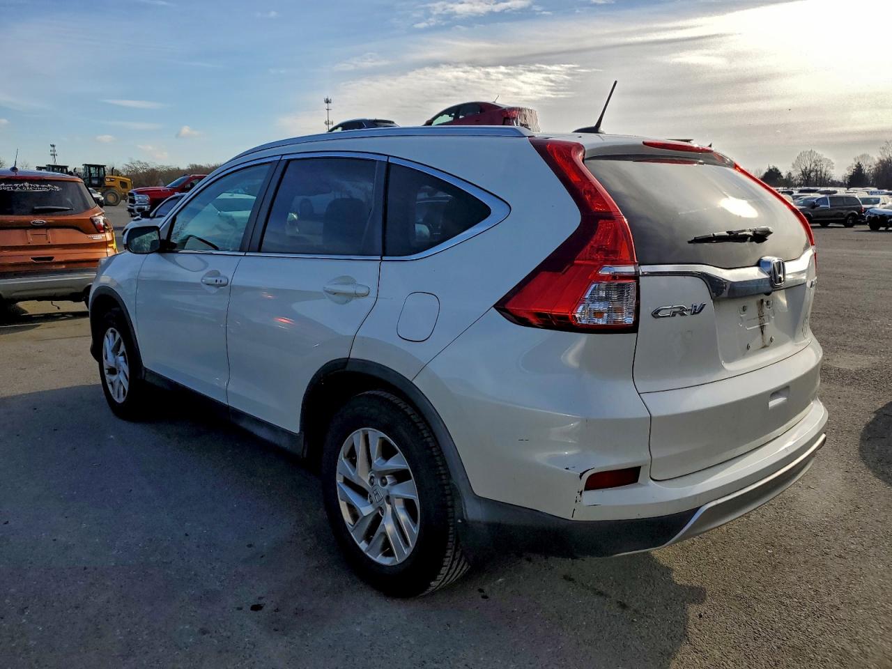 2015 HONDA CR-V EXL photo 2