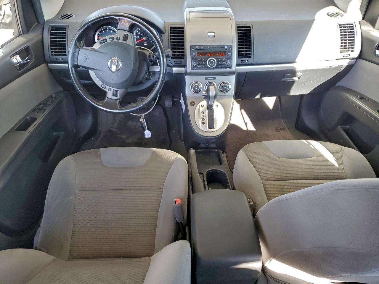 2010 NISSAN SENTRA 2.0 photo 8